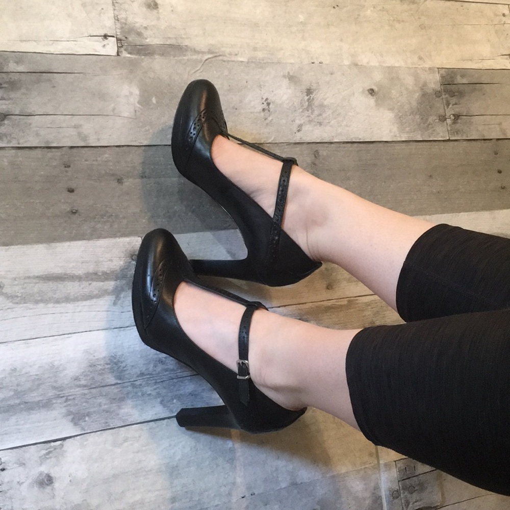 Antonio Melani Black Oxford Pumps | 7